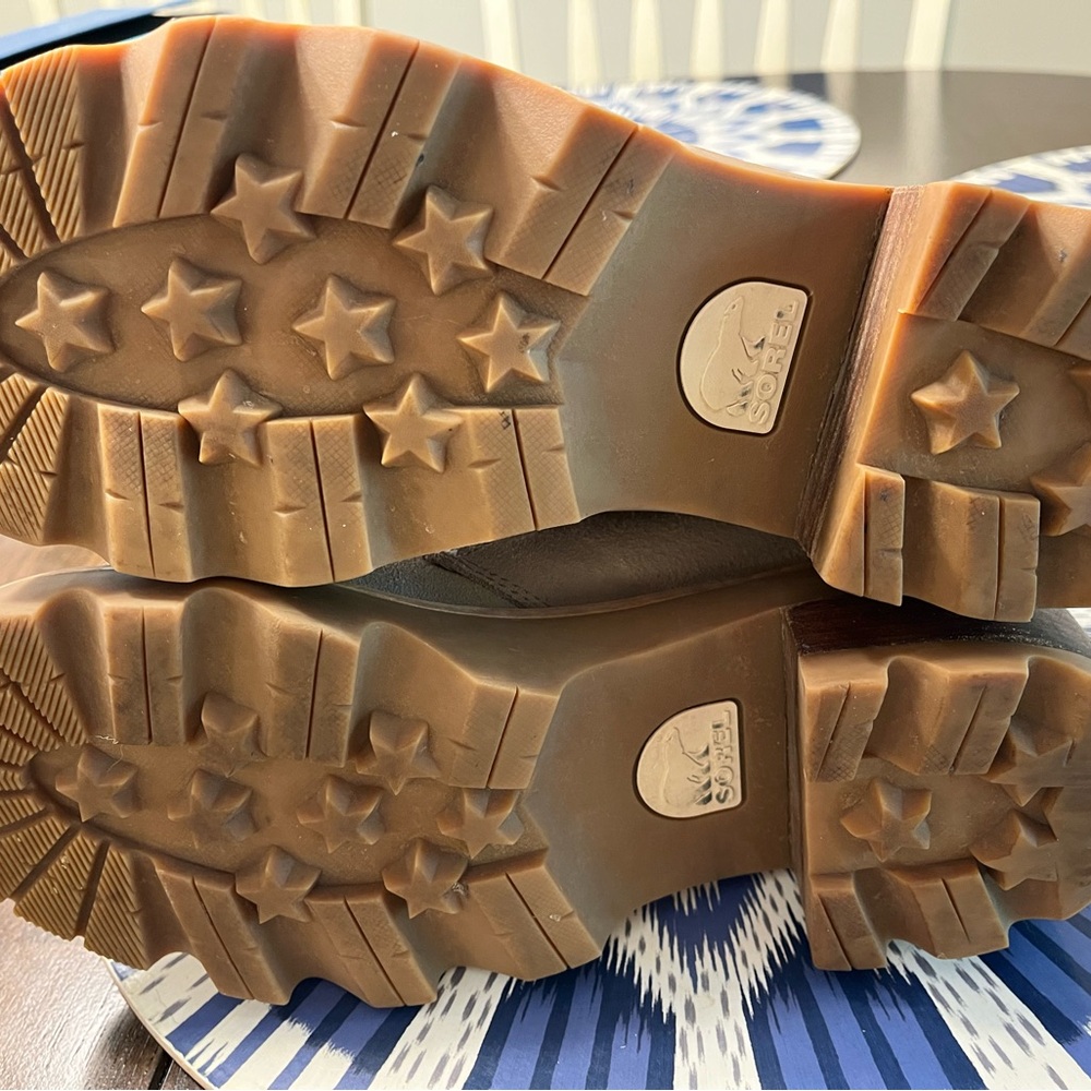 Sorel Women's Joan Now Tan Lace-Up Boots - Picture 7 of 8